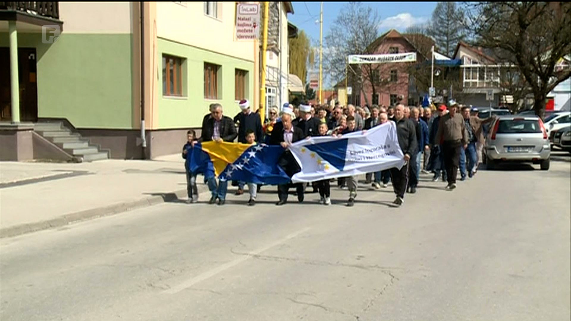 Šetnjom do šehidskog mezarja i polaganjem cvijeća obilježena godišnjica zatvaranja logora u Žepču
